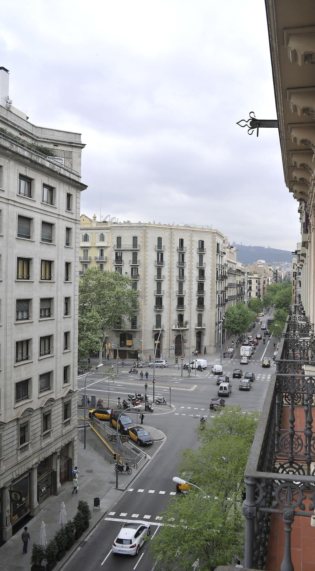 Hotel Roger De Lluria Barcelona Exterior foto